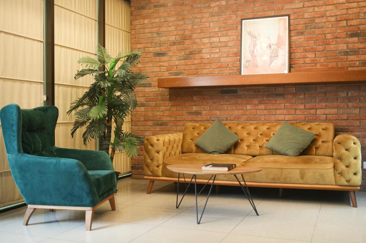 Dolabauri Hotel Tbilisi ภายนอก รูปภาพ